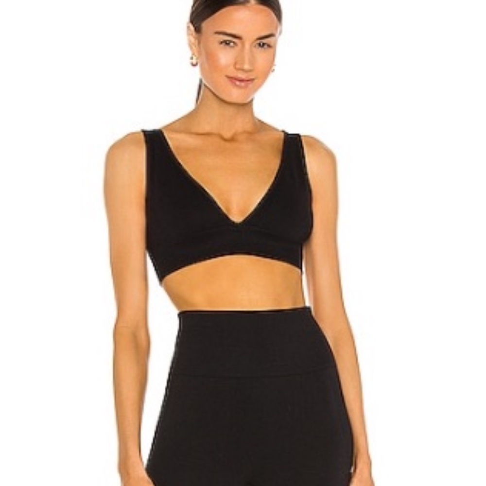 We Wore What seamless v neck bra top